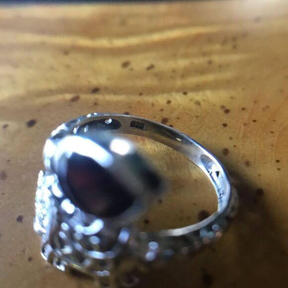 Natural Red Garnet Sterling Silver Elephant Ring Size 7 - Picture 4 of 8